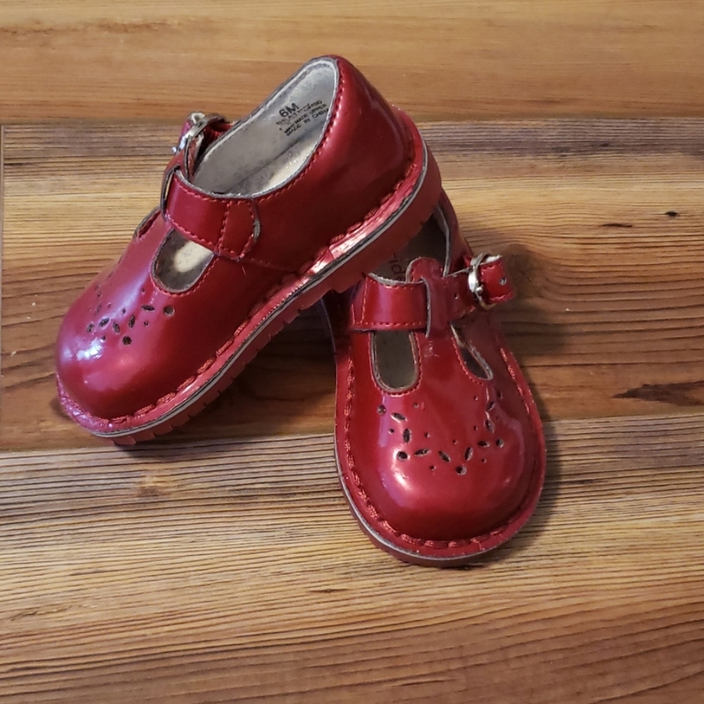 Stride rite t-strap  beatrix